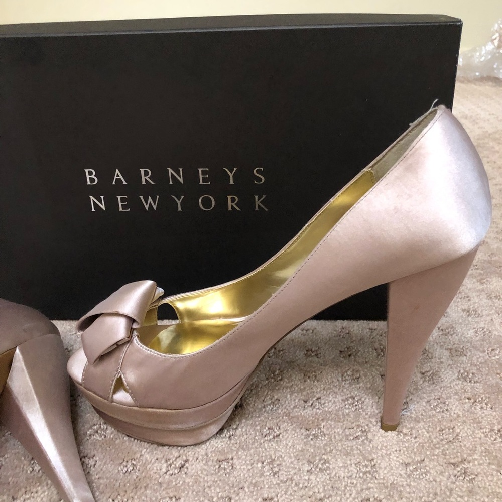 Special occasion satin high heel platform shoe